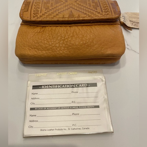 NWOT Brama Handmade Canada Deerskin Tooled Leather Wallet - Picture 4 of 14